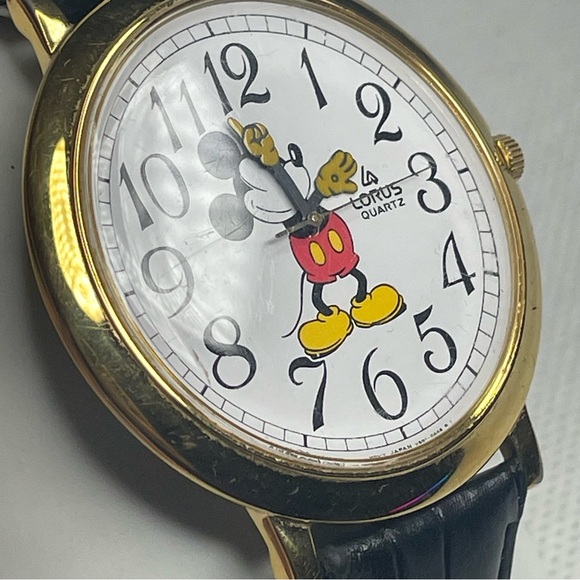 VTG Mickey Mouse Watch by Lorus Large Face Moving Hands New Battery Walt Disney - Picture 2 of 12